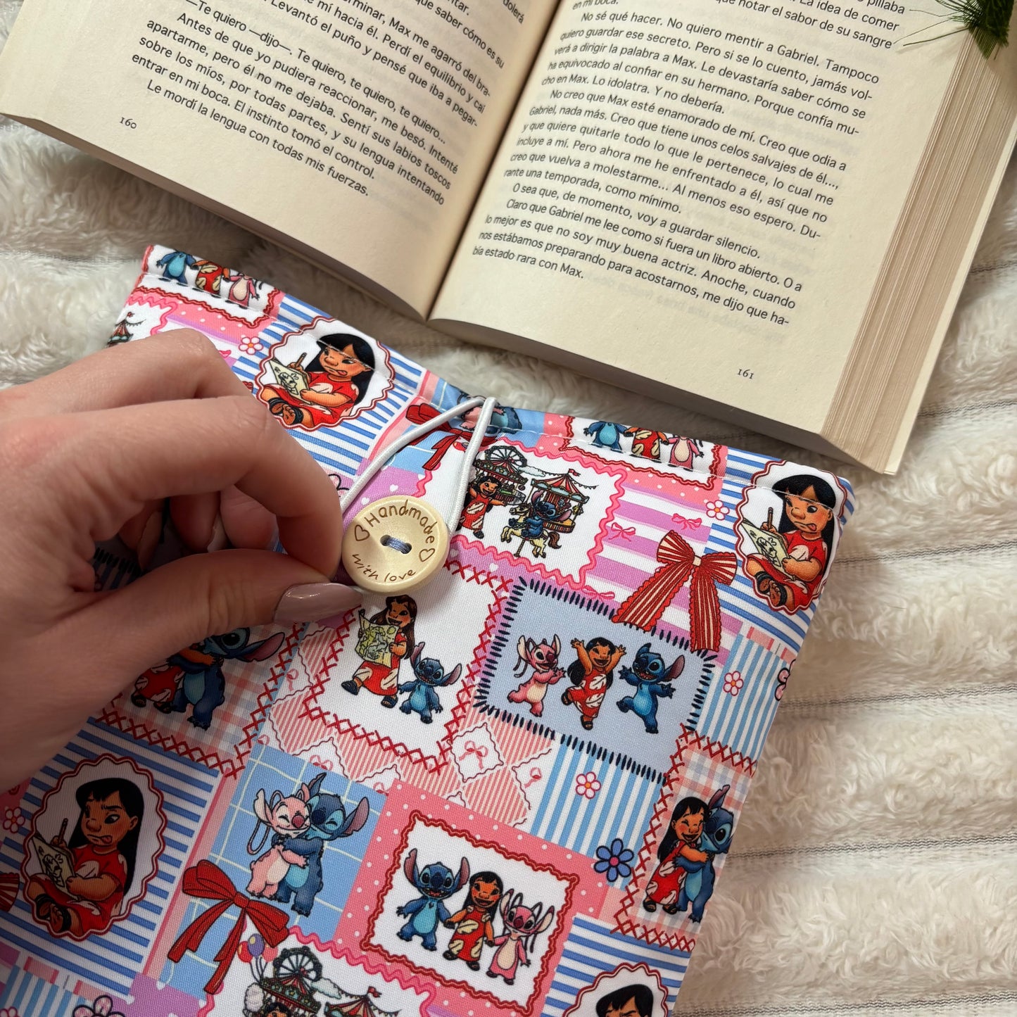 Funda literaria Lilo, Stitch y Angel