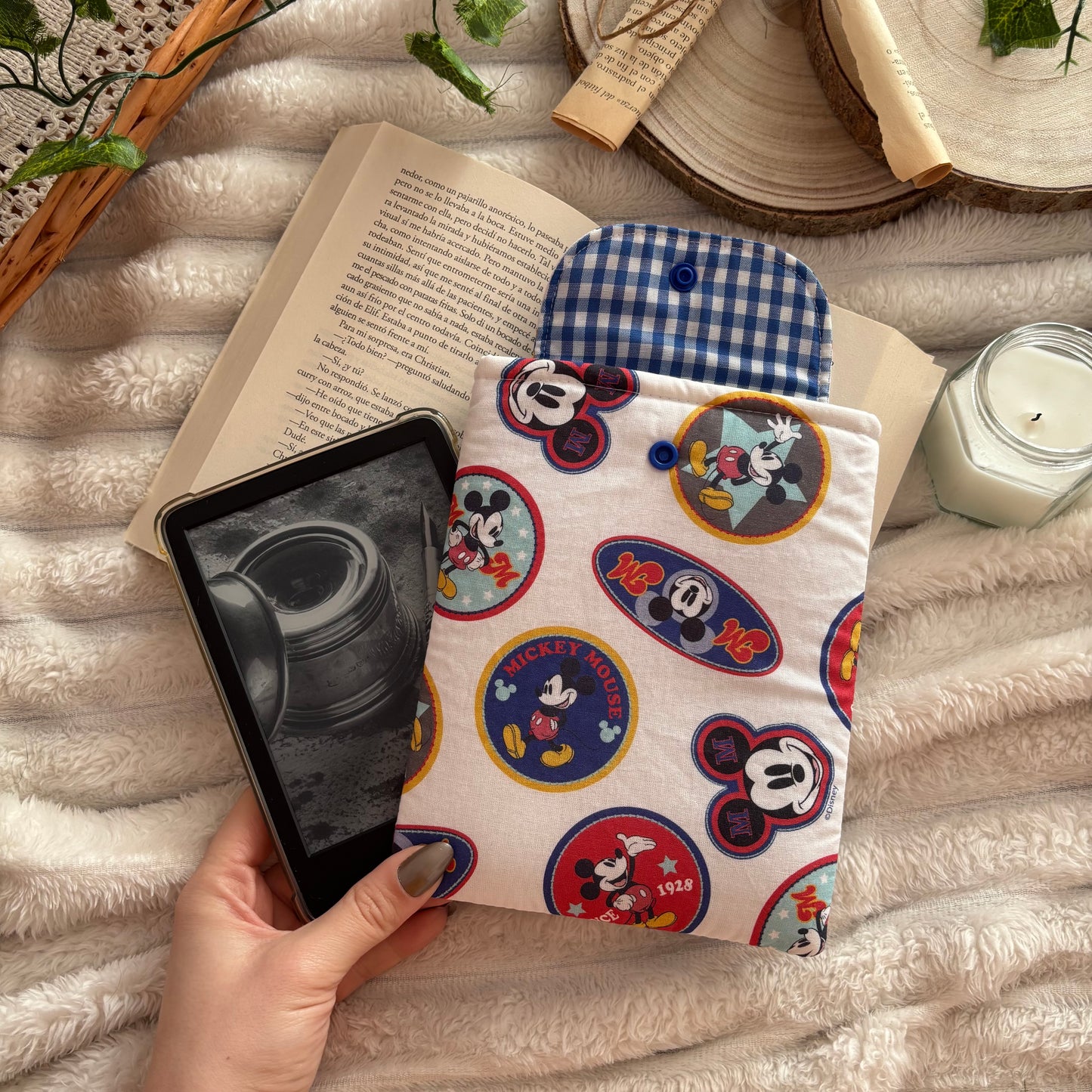 Funda para ebook sellos Mickey