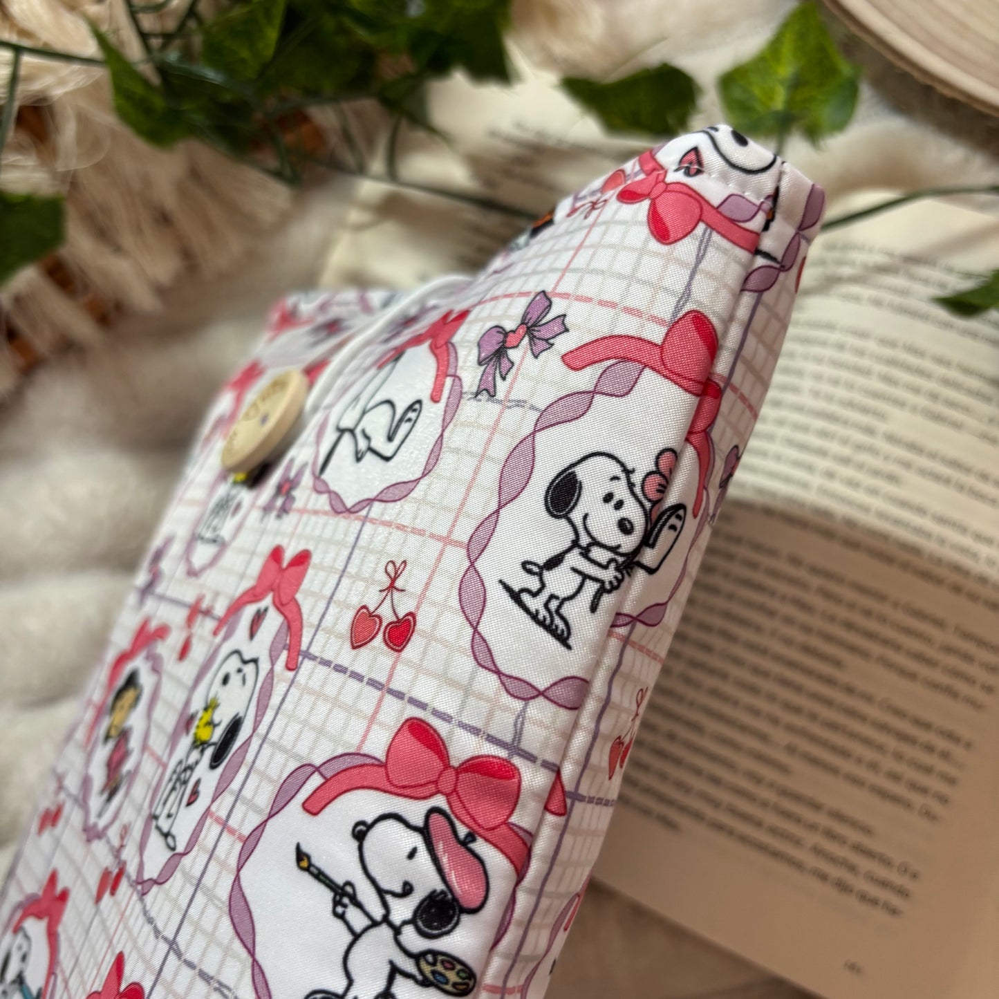 Funda literaria cute Snoopy
