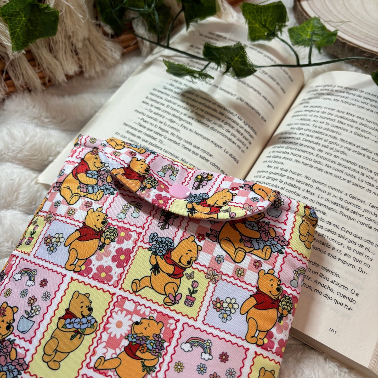 Funda kindle/kobo libra colour collage Winnie