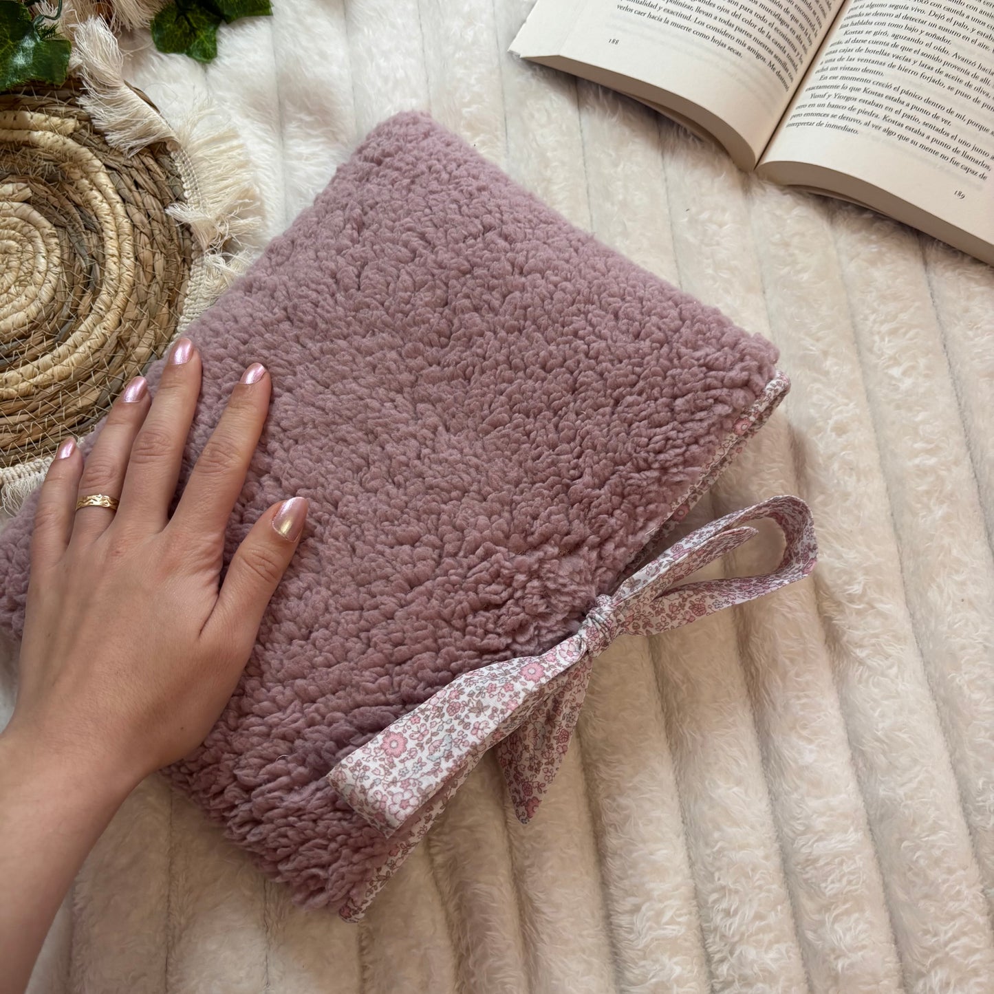 Funda literaria borreguito Wanda