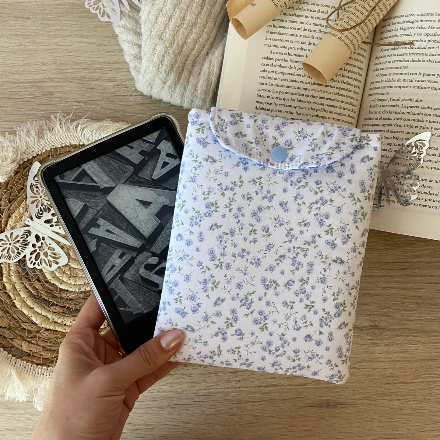 Funda kindle/kobo libra colour suspiros