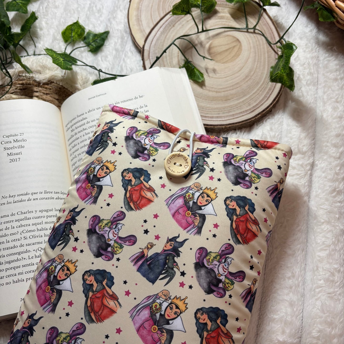 Funda literaria Villanas Disney