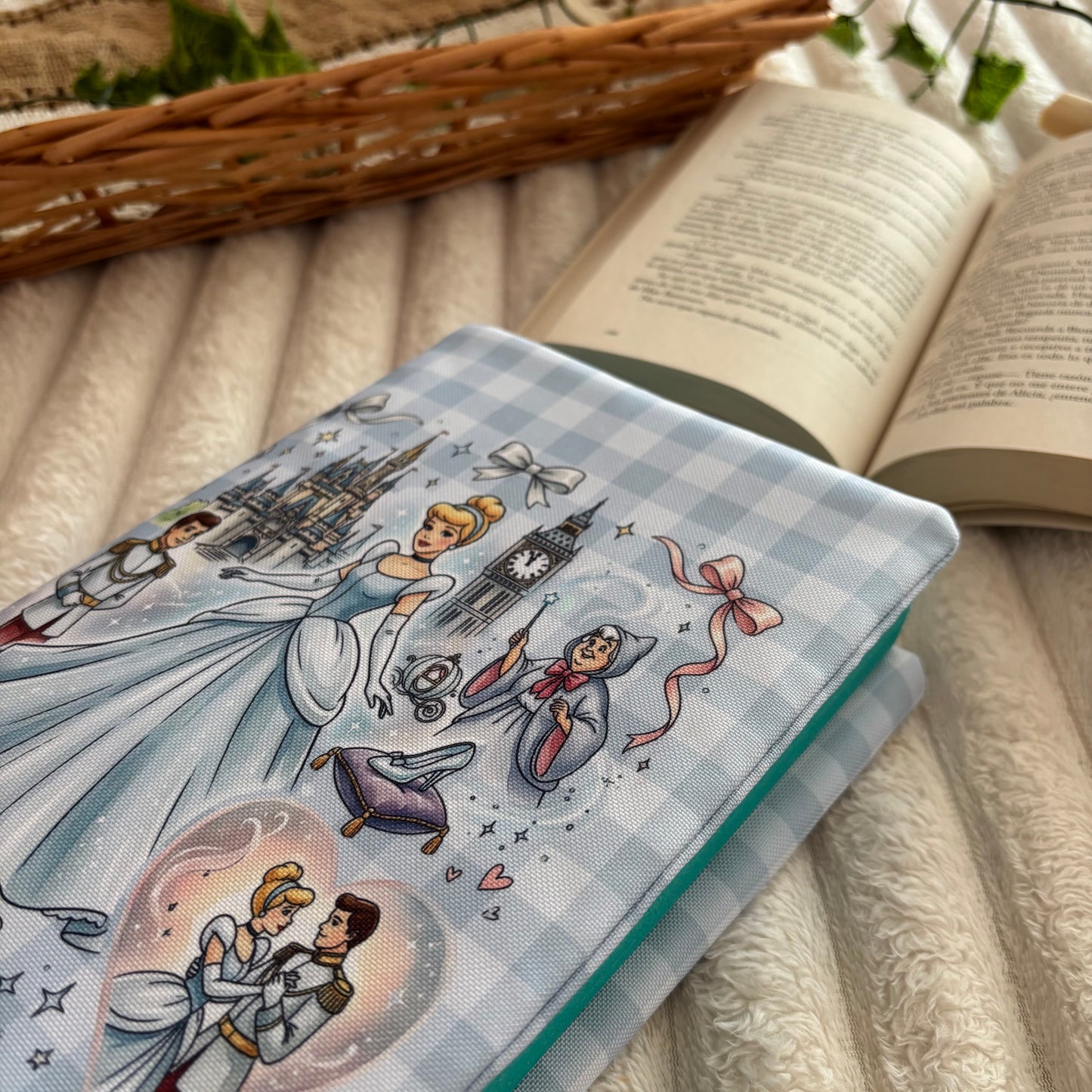 Funda ajustable Cenicienta impermeable