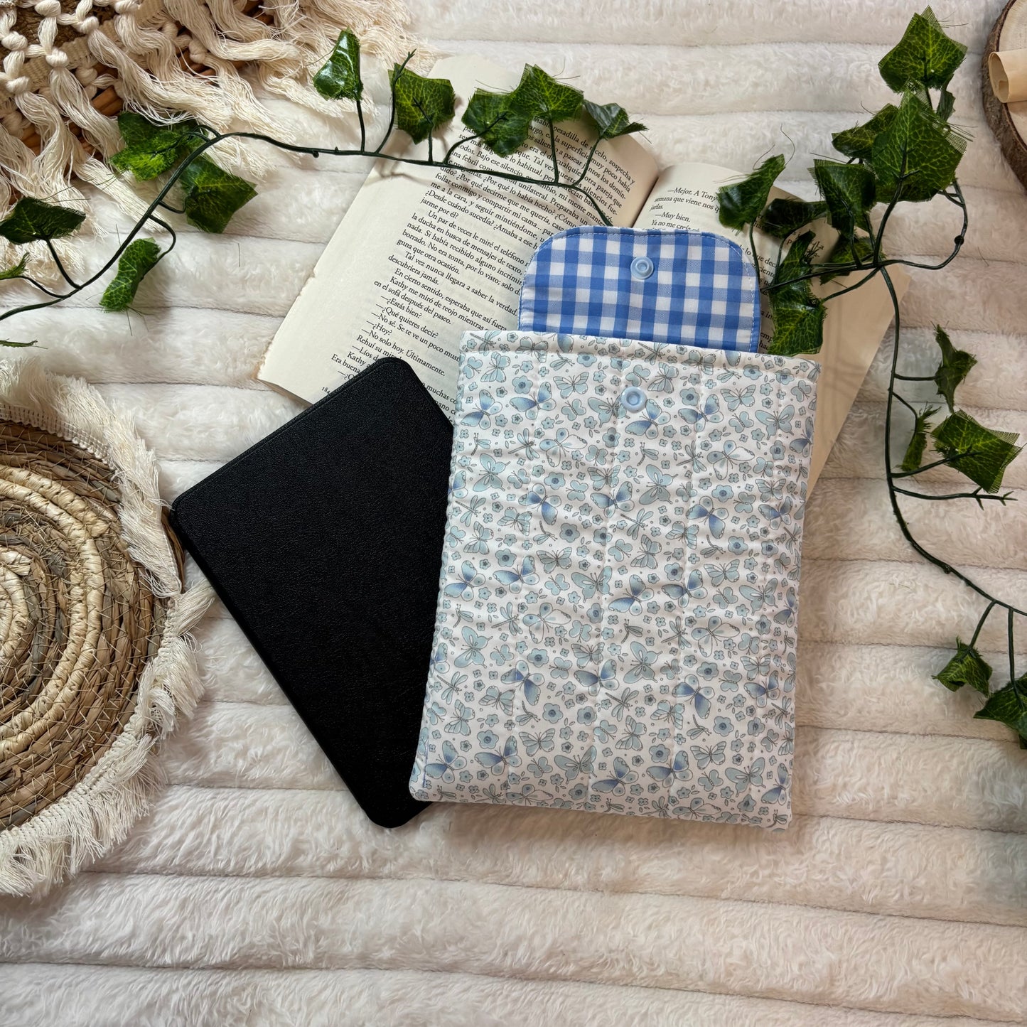 Funda kindle/kobo libra colour blue happiness