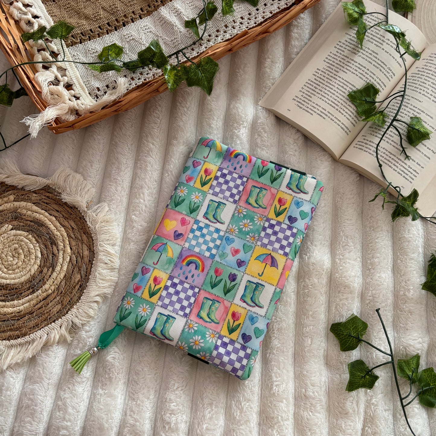 Funda ajustable corazones de Abril impermeable