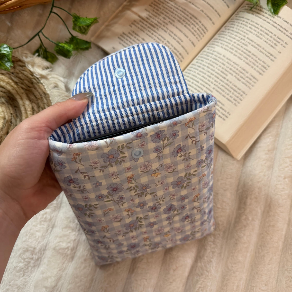 Funda kindle/kobo libra colour lázuli