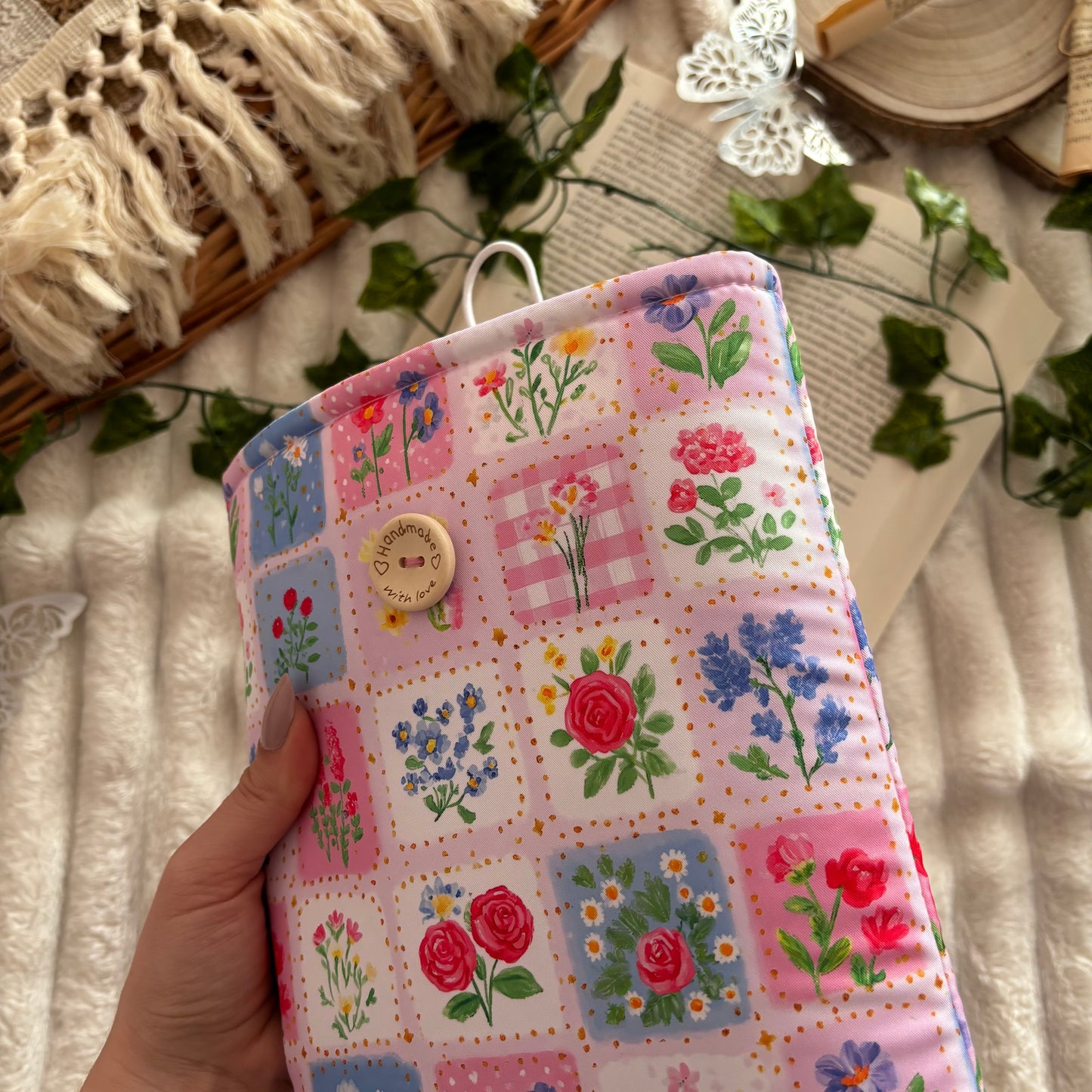 Funda literaria esencia primaveral