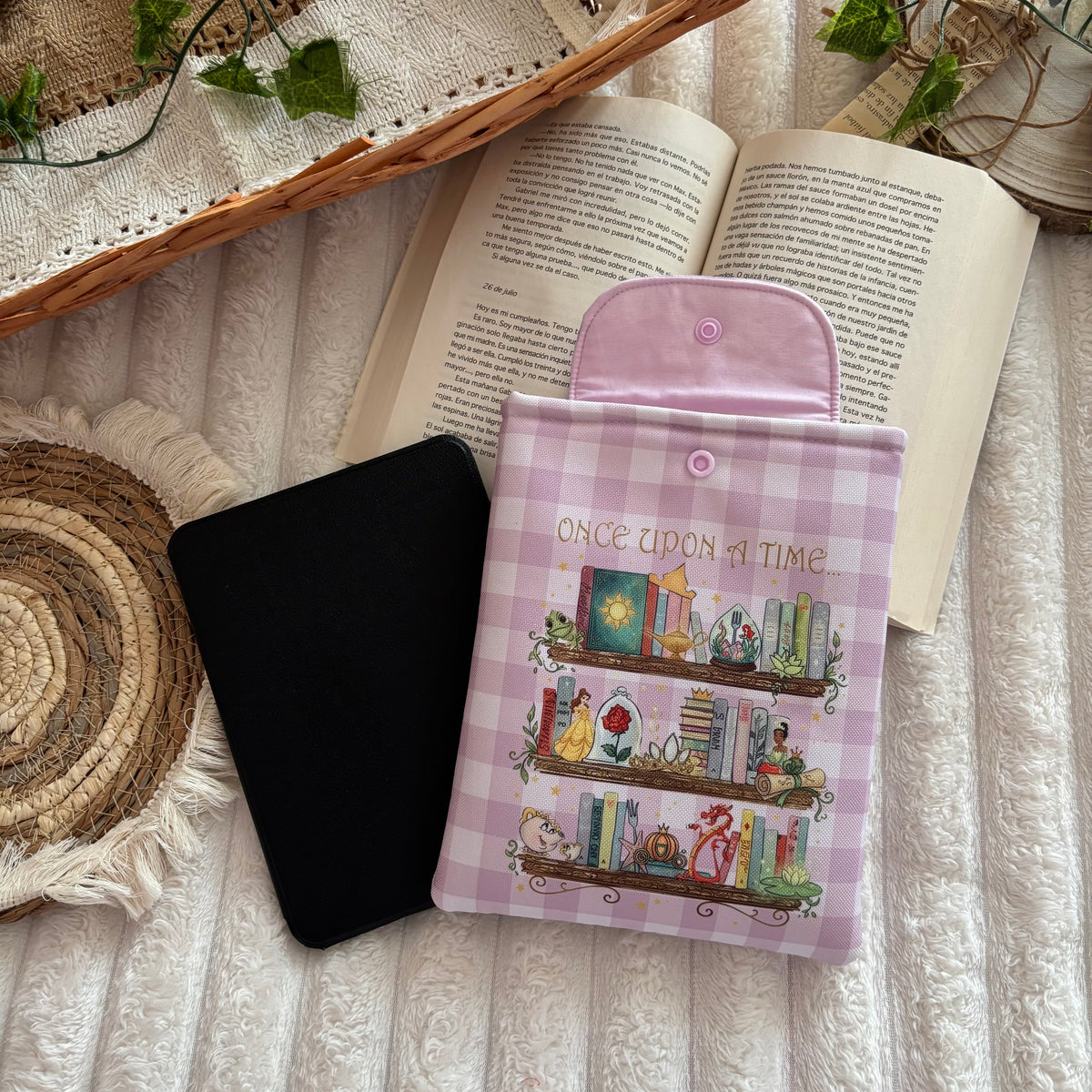 Funda kindle/kobo estantería princesas Disney impermeable