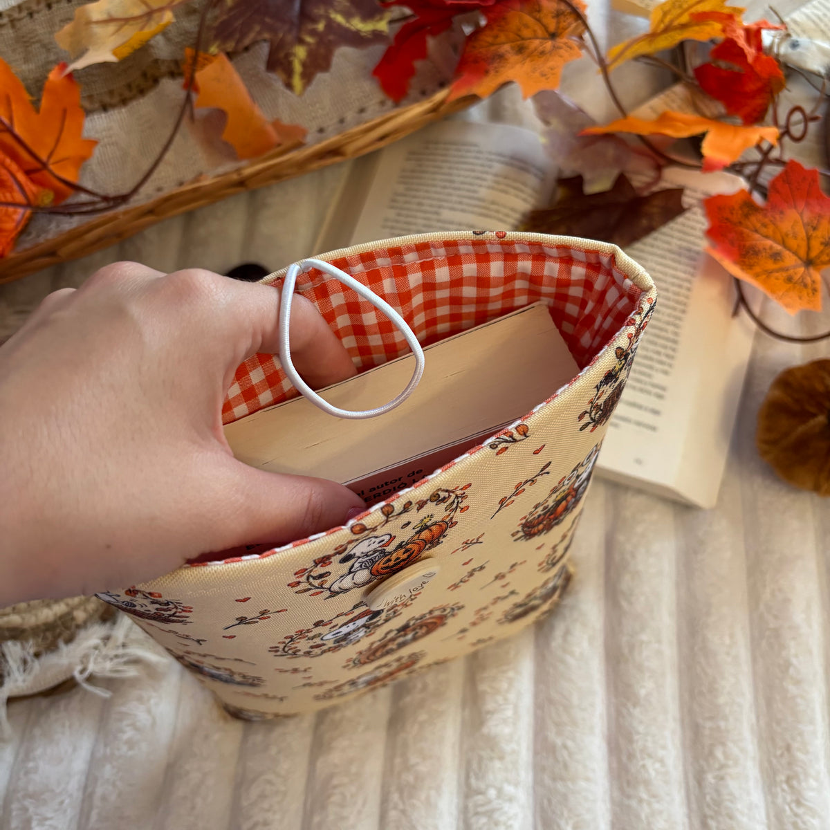 Funda literaria Hello autumn Snoopy impermeable