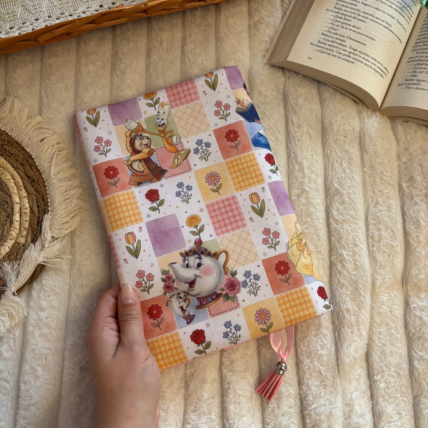 Funda ajustable Bella y Bestia Bloom impermeable