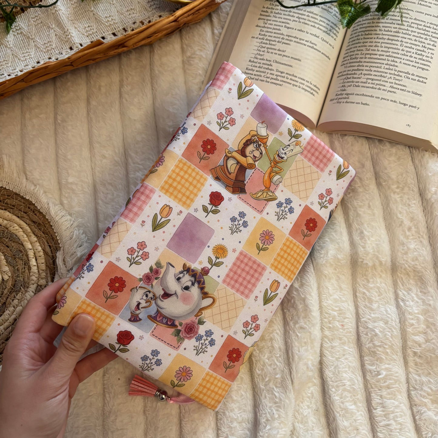 Funda ajustable Bella y Bestia Bloom impermeable