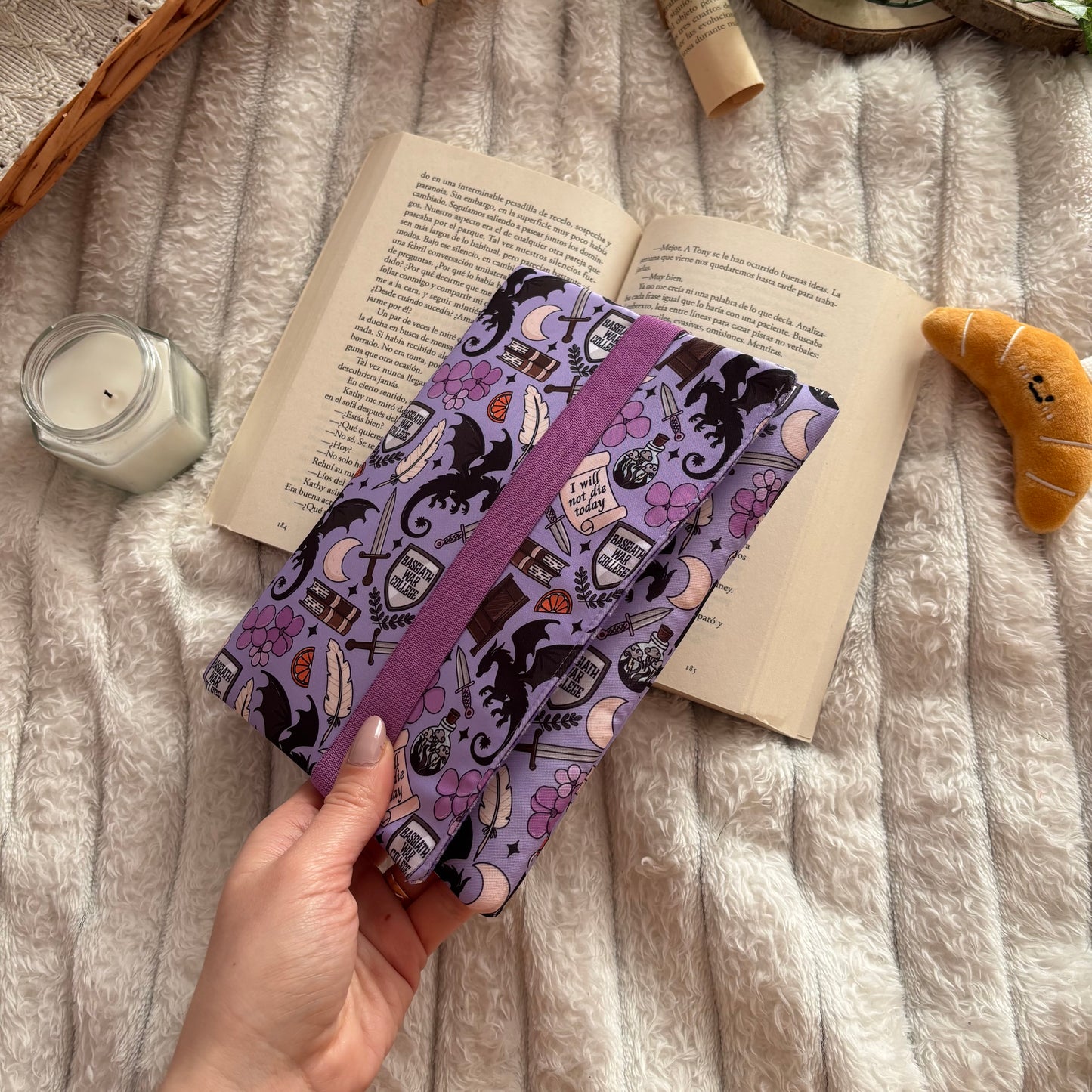 Funda de solapas para ebook Basgiath war college