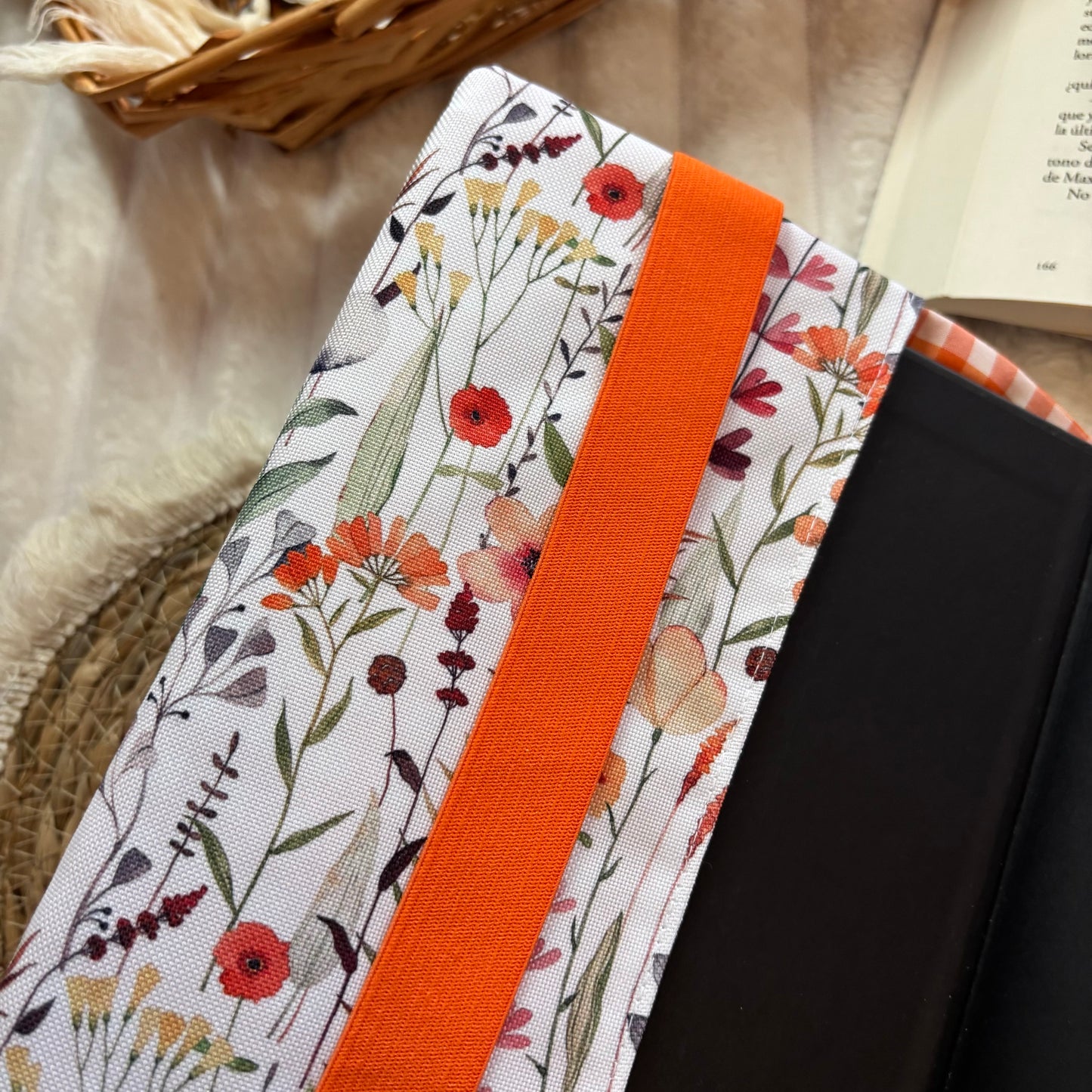 Funda ajustable ramas de flores impermeable