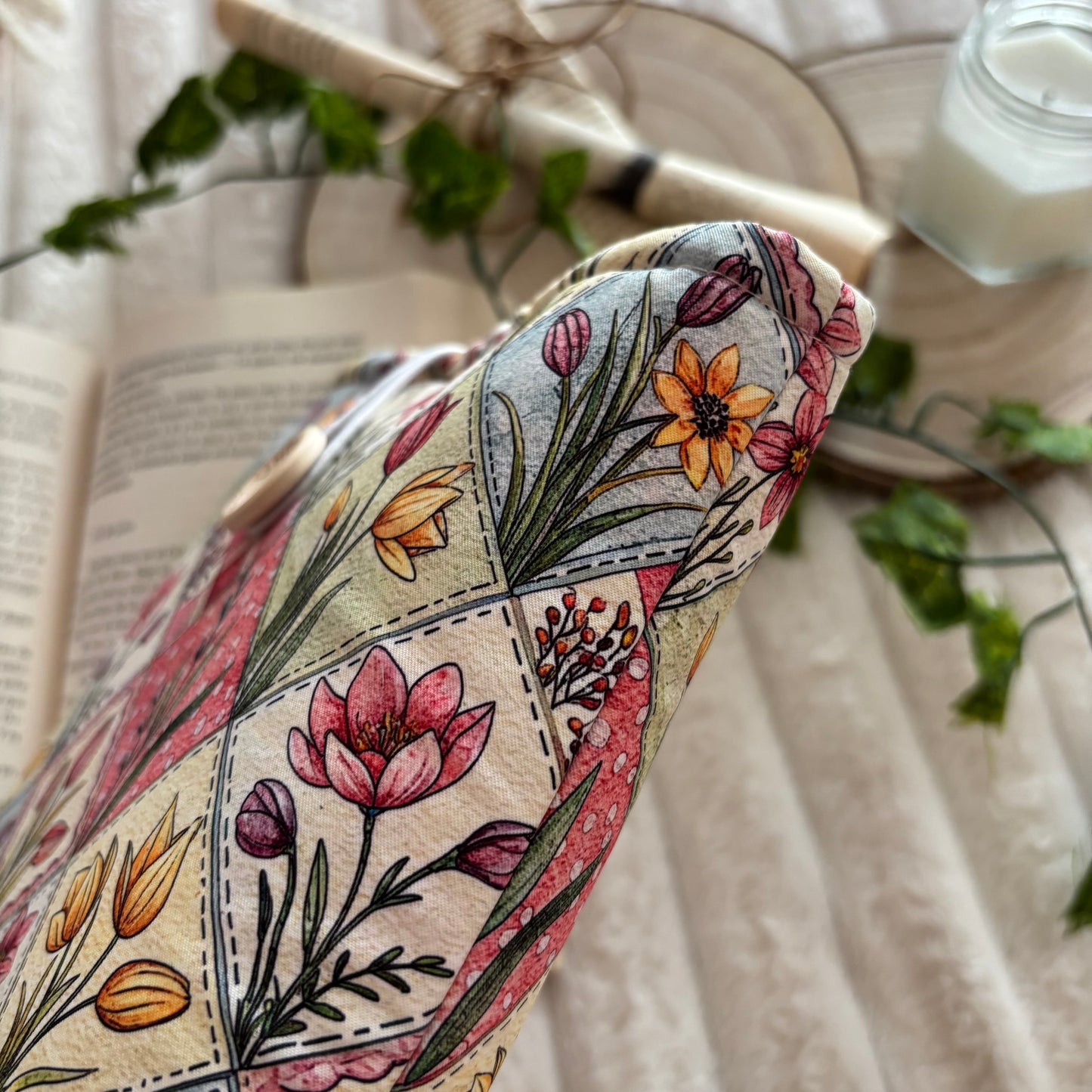 Funda literaria jardín encantado
