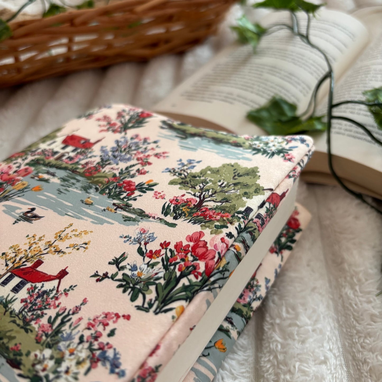 Funda ajustable pueblo primaveral