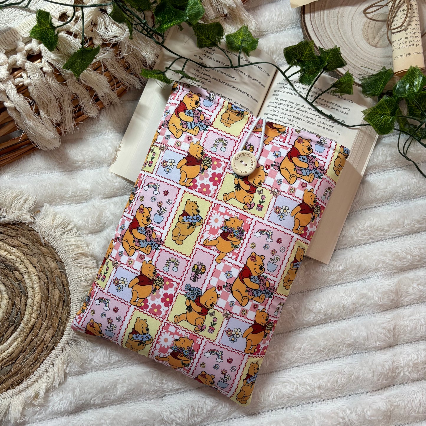 Funda literaria collage Winnie