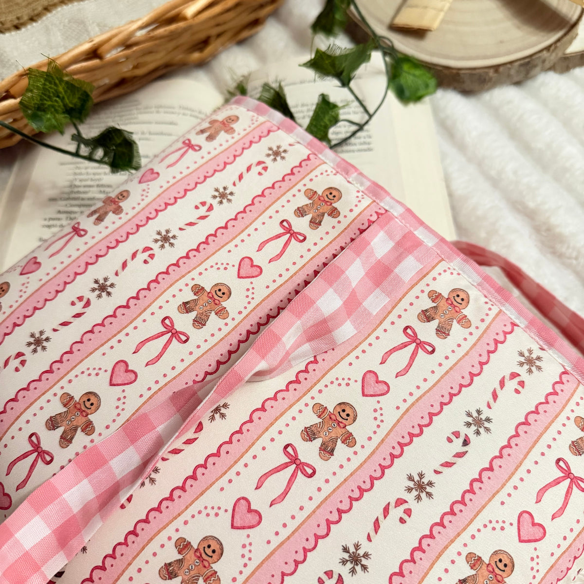 Funda literaria Gingerbread con lazo
