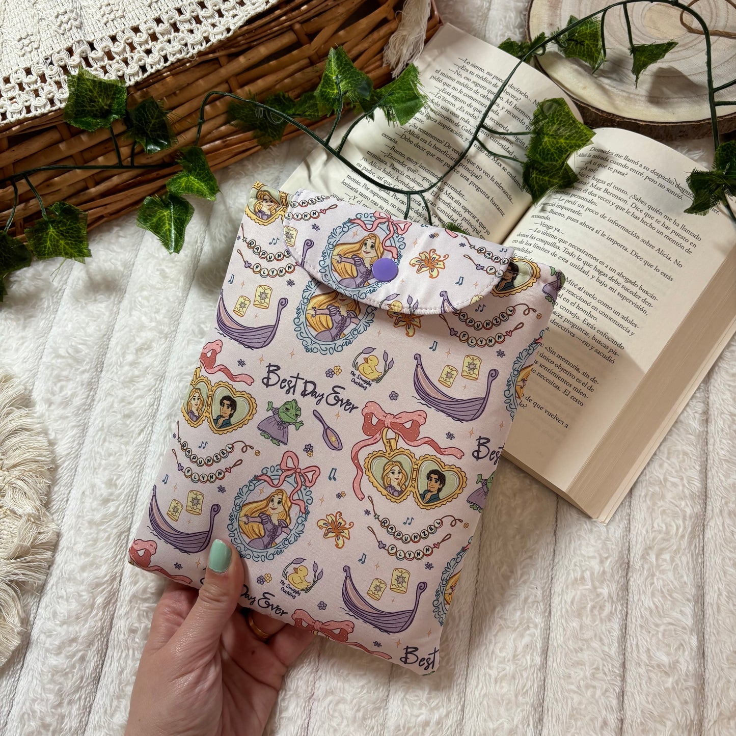 Funda kindle/kobo libra colour Rapunzel y Finn