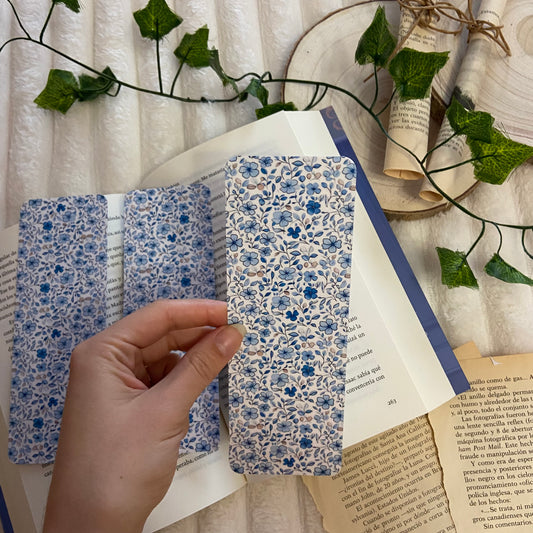 Marcapáginas flores en azul