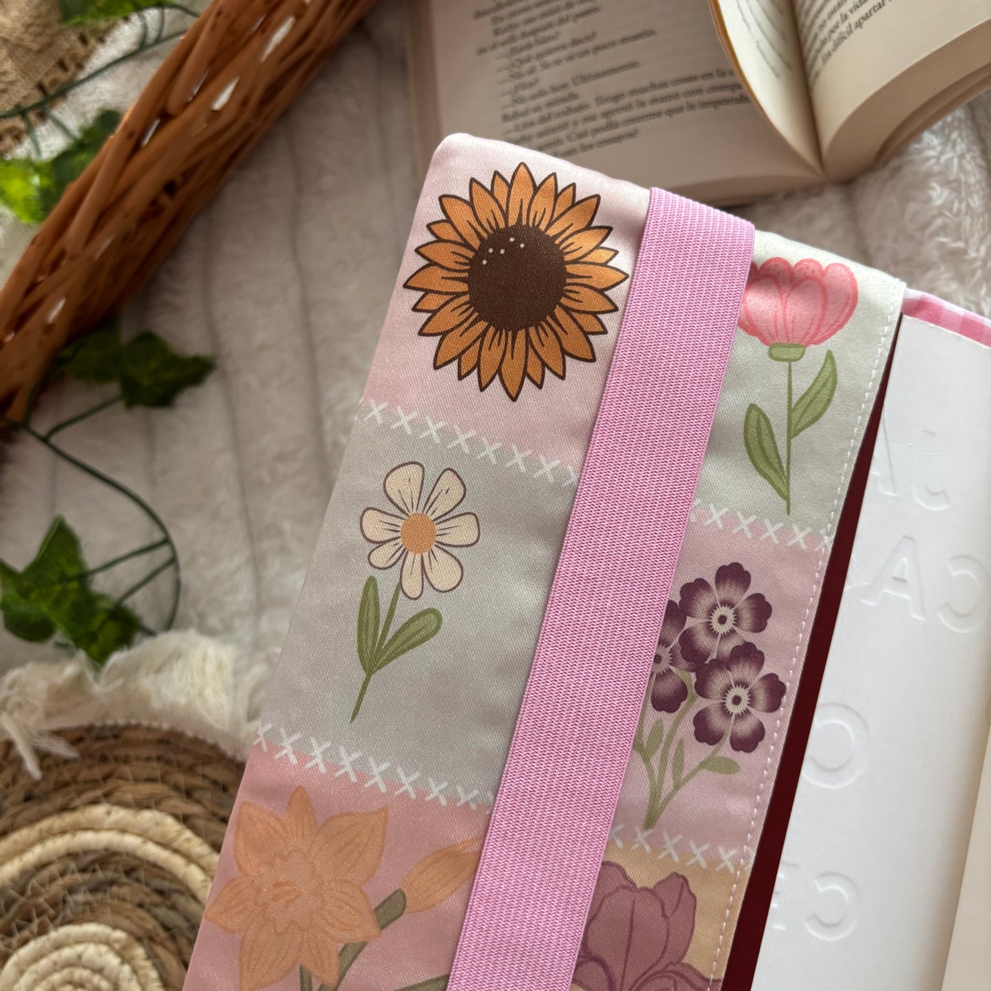 Funda ajustable Bella en primavera