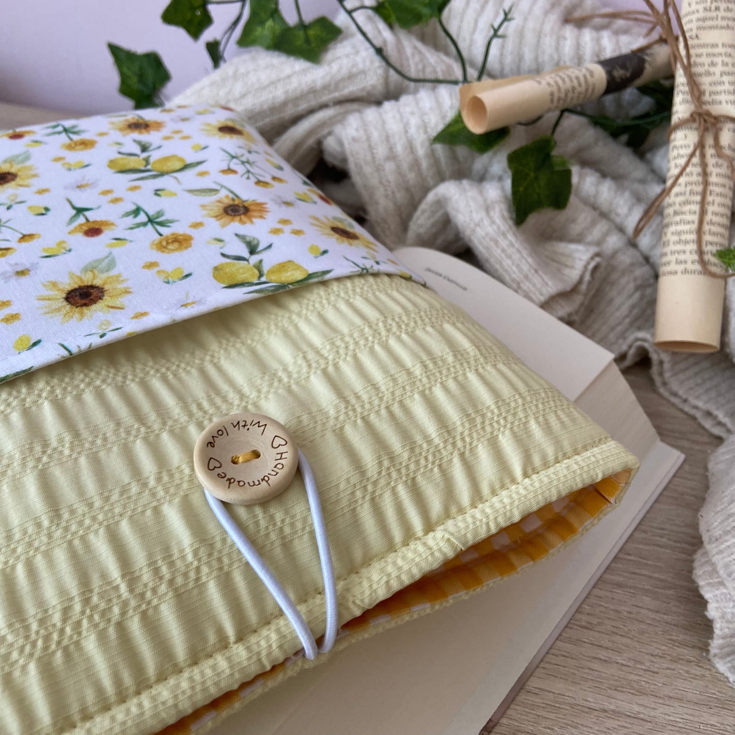 Funda literaria girasoles y limones con bolsillo