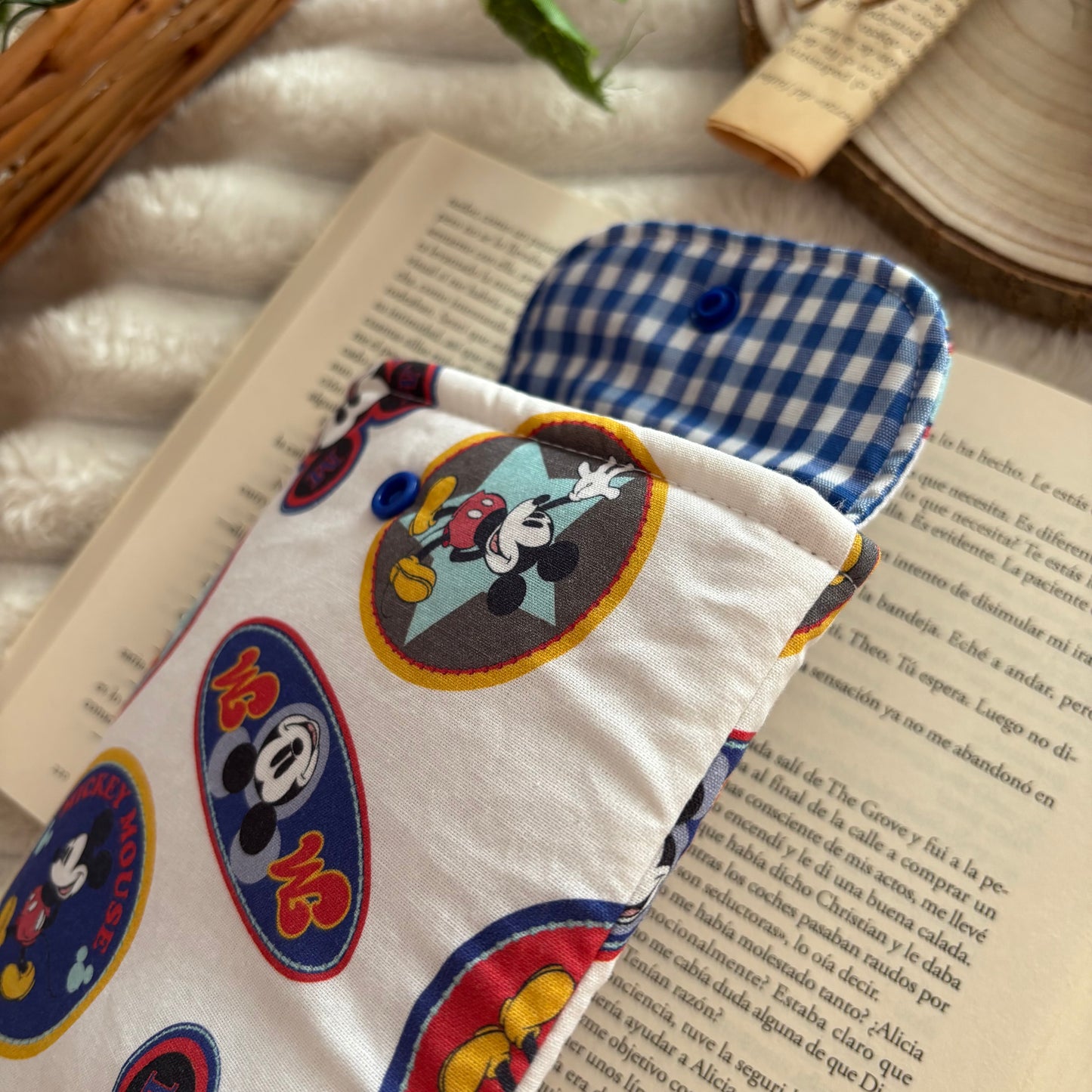 Funda para ebook sellos Mickey