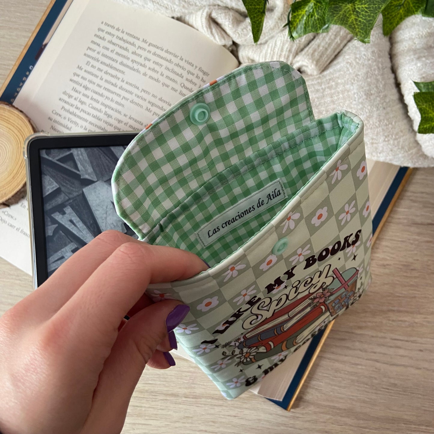 Funda kindle/kobo libra colour I like my books spicy and my coffee icy