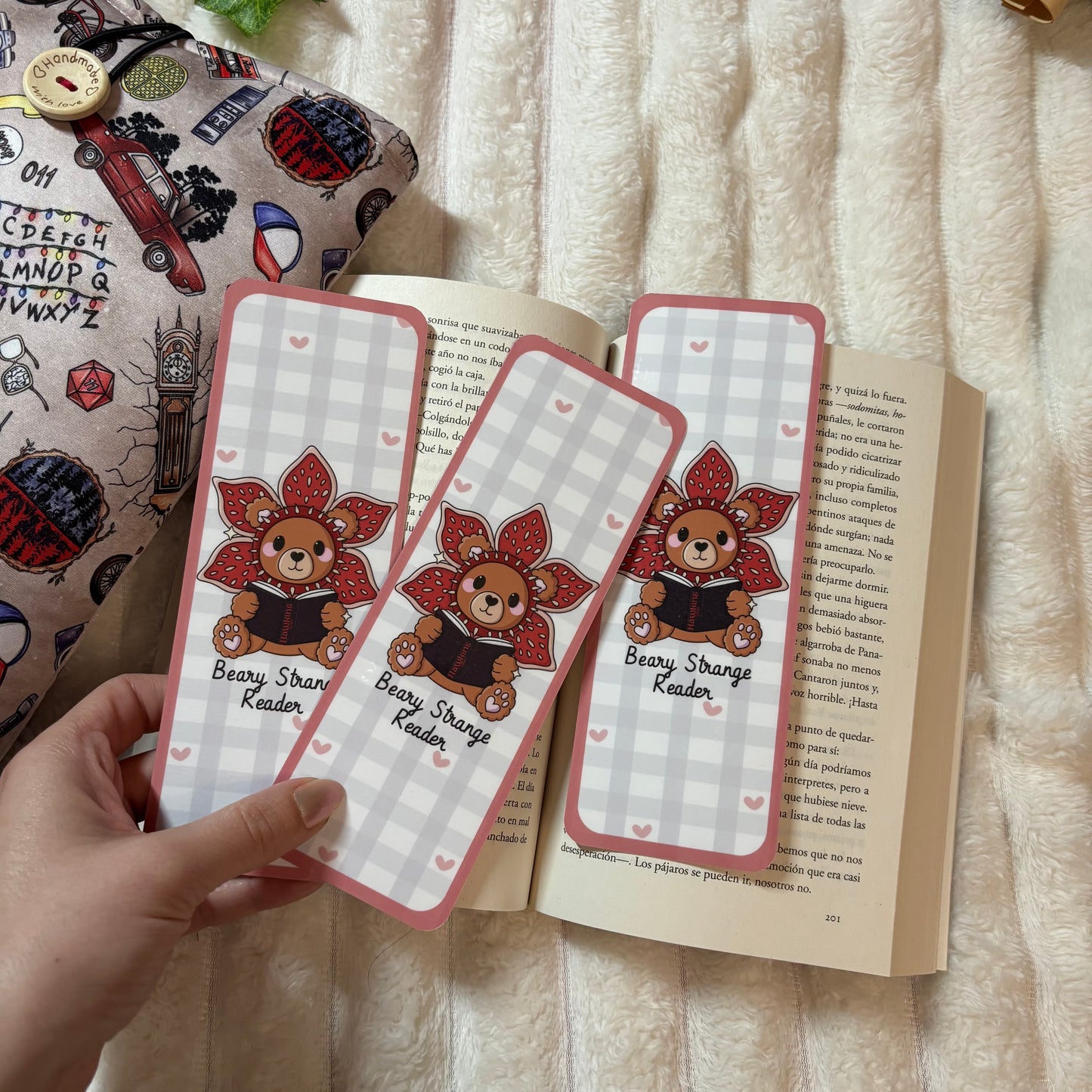 Marcapáginas Beary Strange Reader