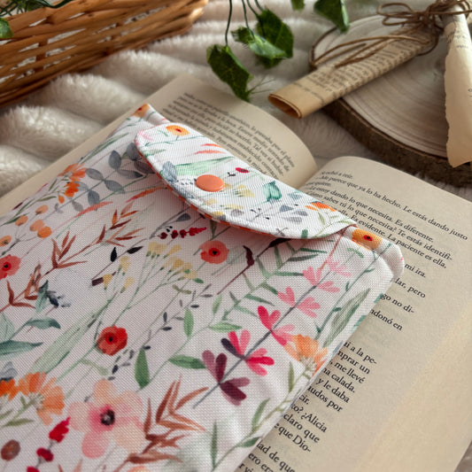 Funda para ebook Ramas de flores impermeable
