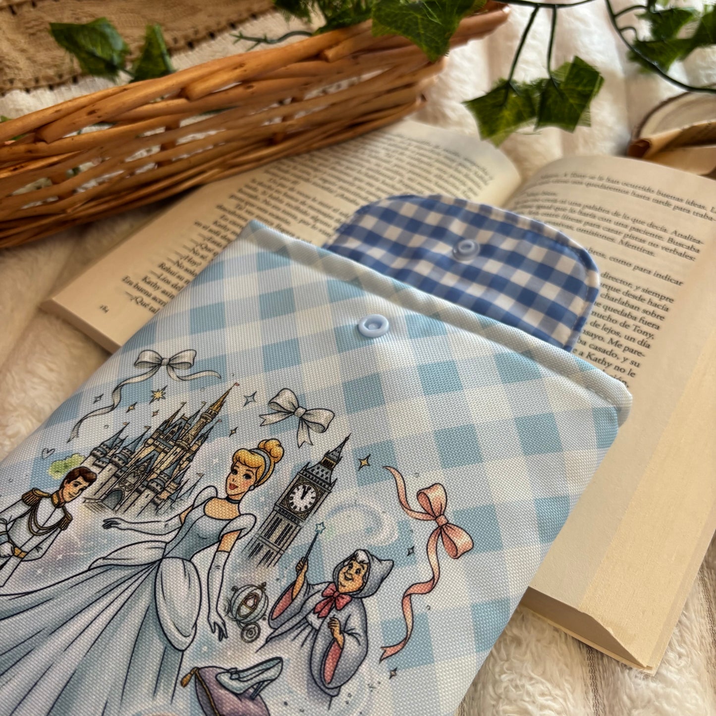 Funda kindle/kobo Cenicienta impermeable