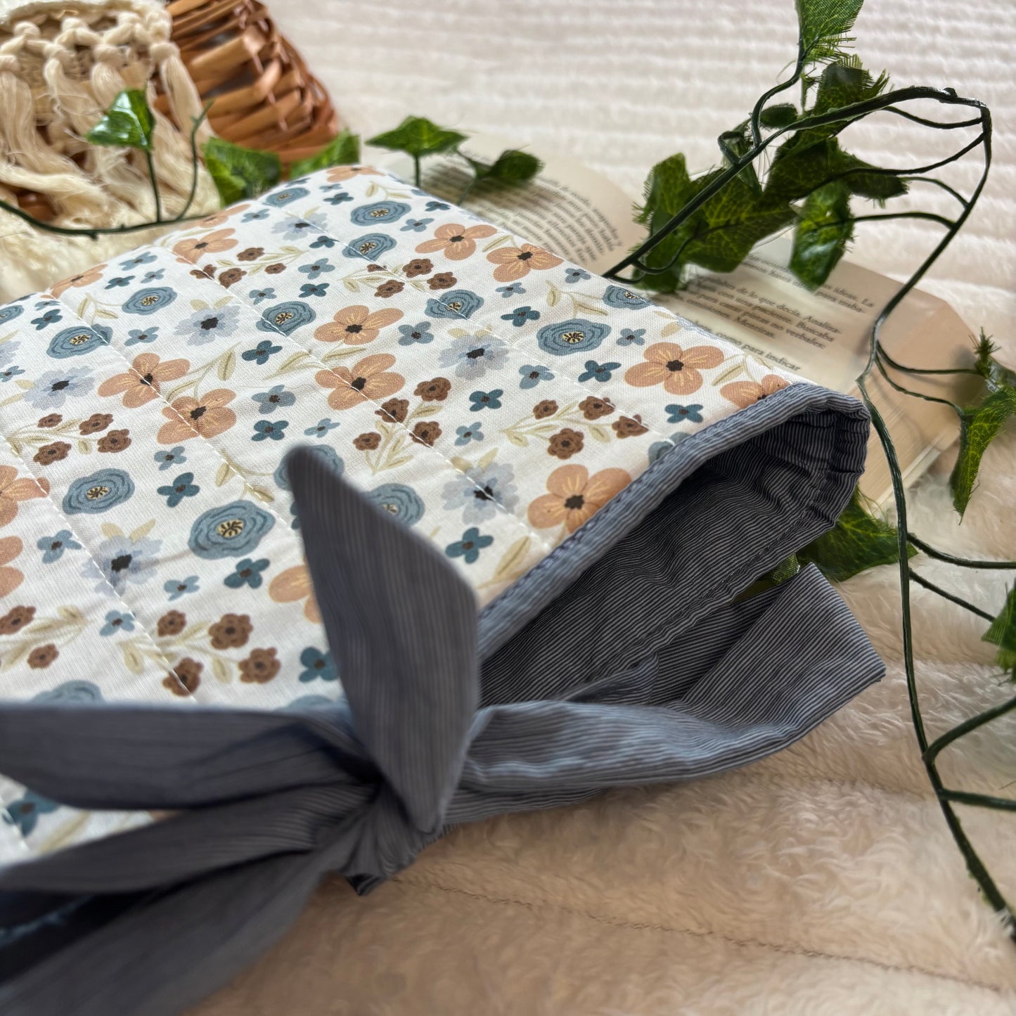 Funda literaria Aylén