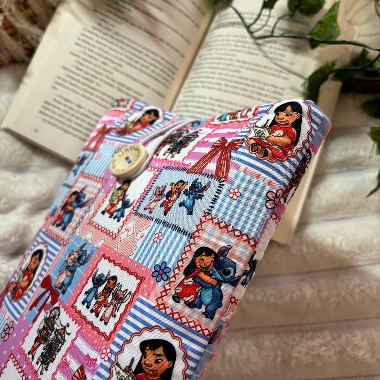 Funda literaria Lilo, Stitch y Angel