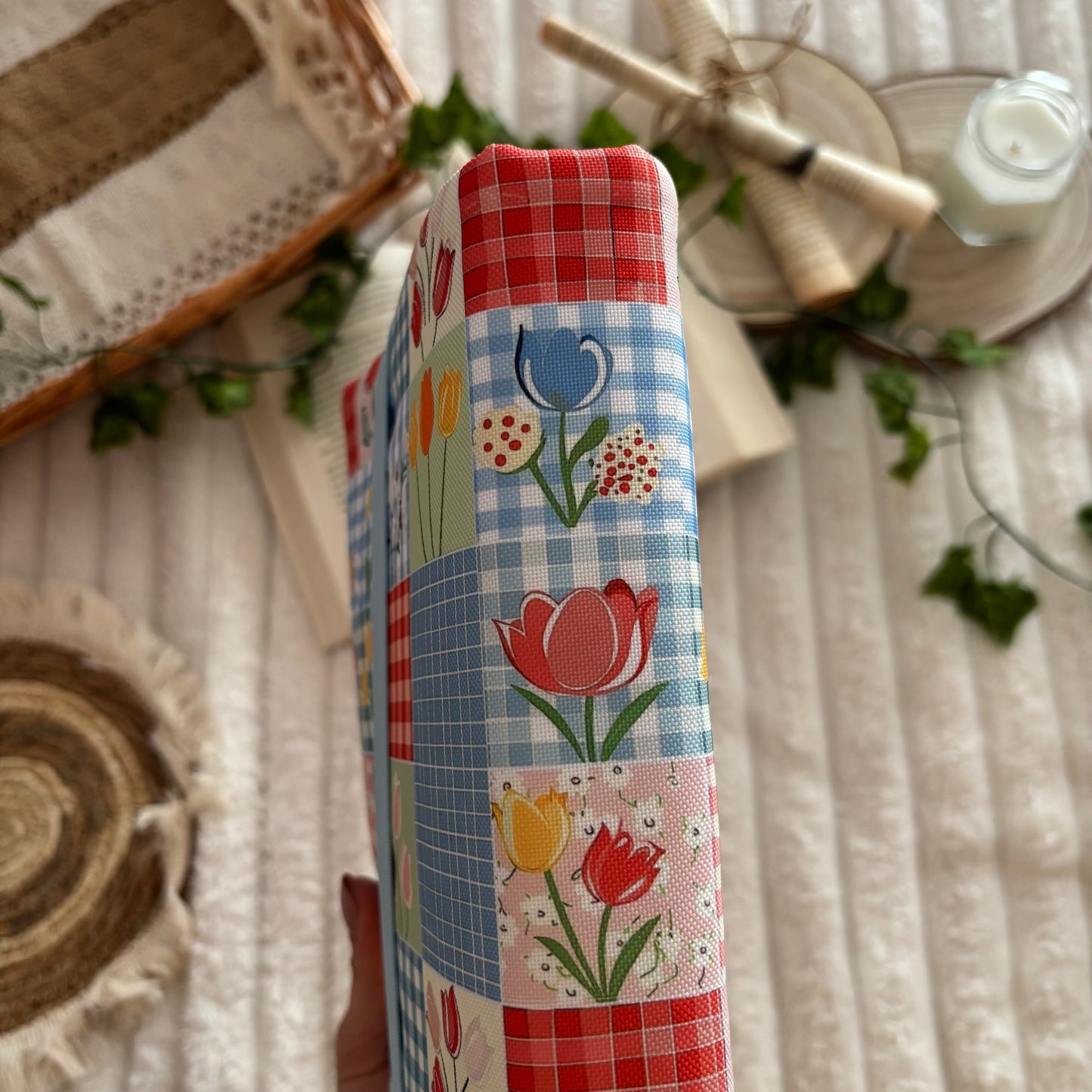 Funda ajustable tulipanes en primavera