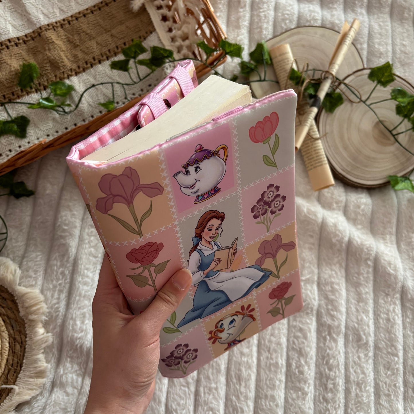 Funda ajustable Bella en primavera