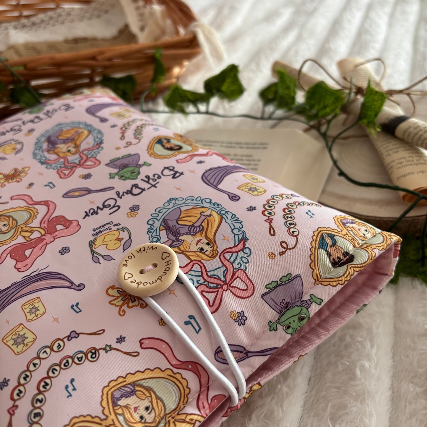 Funda literaria Rapunzel y Finn