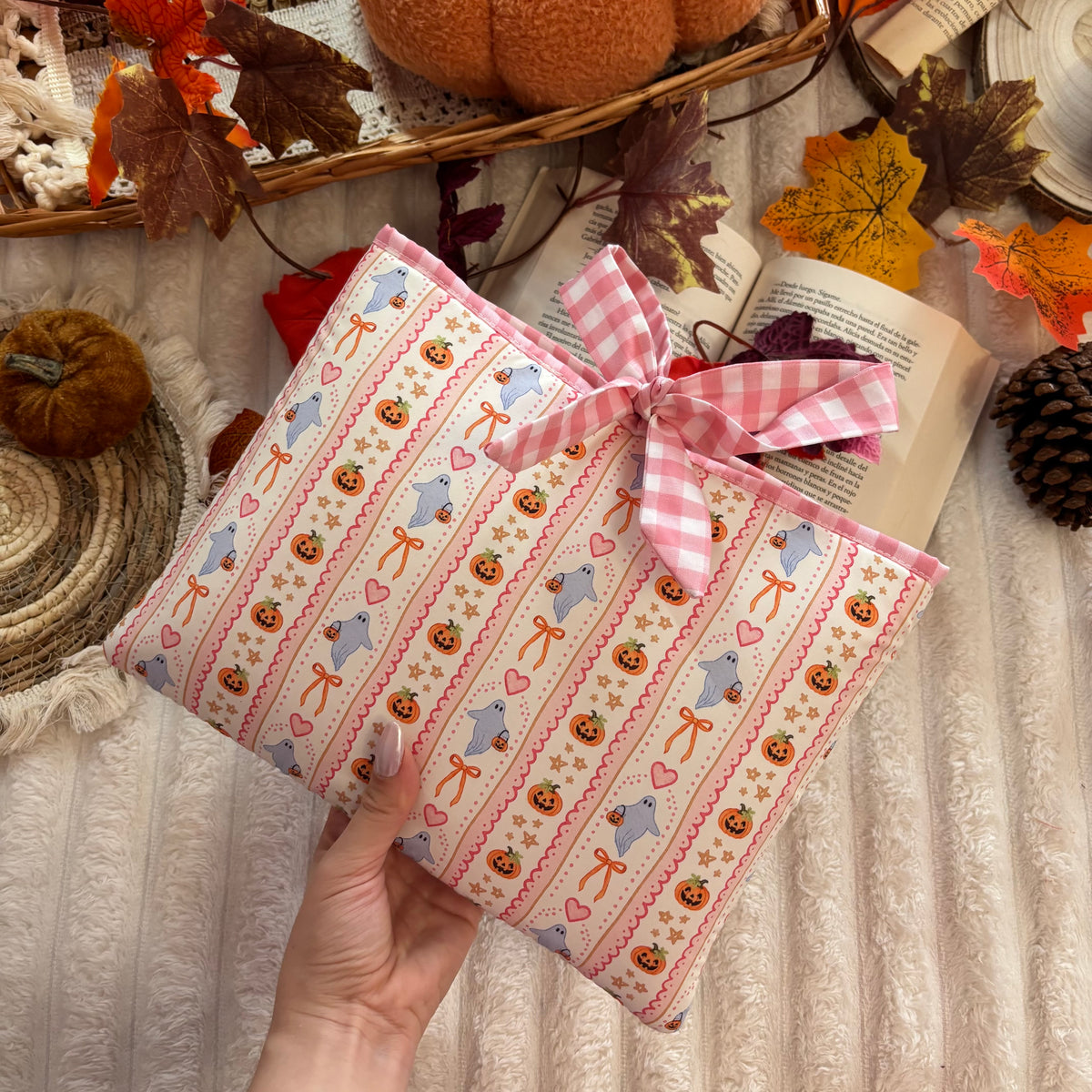 Funda literaria Spooky season