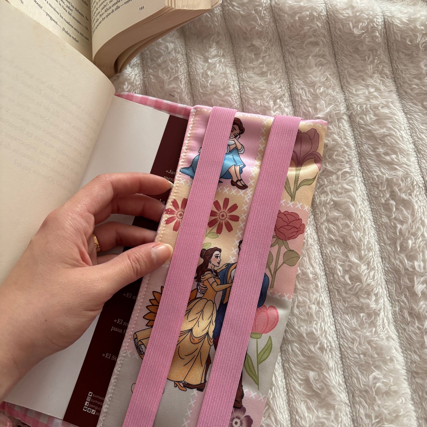 Funda ajustable Bella en primavera