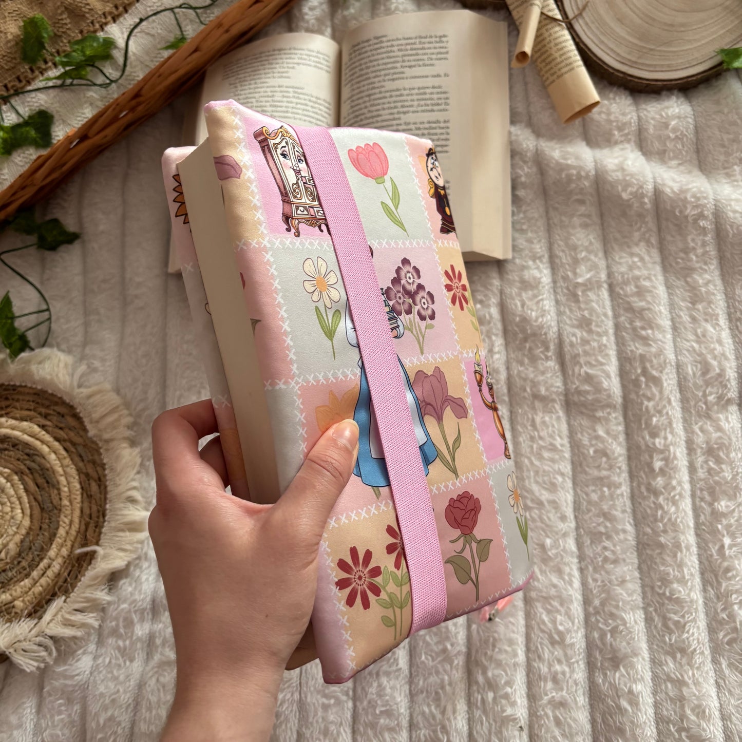 Funda ajustable Bella en primavera
