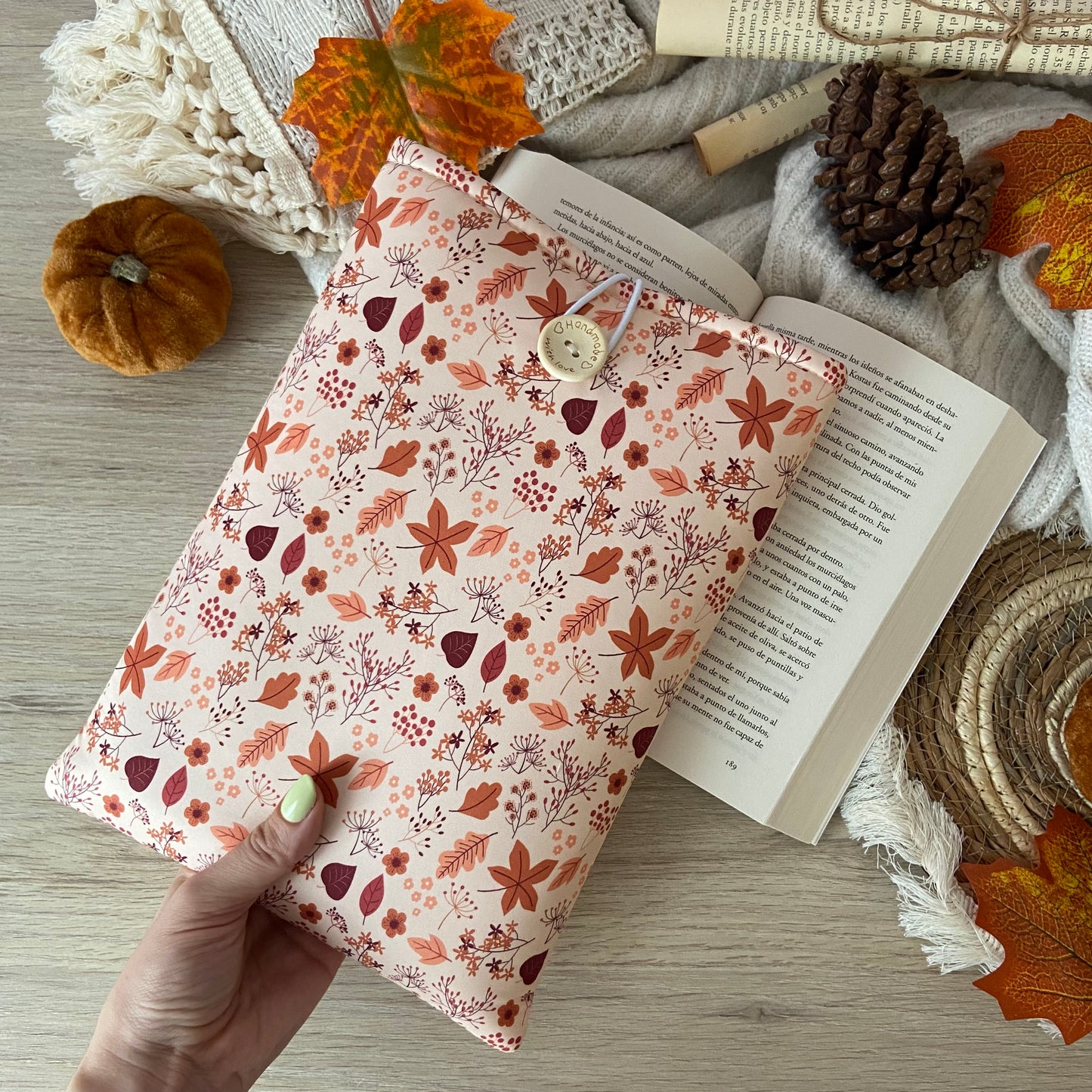Funda literaria hojas otoñales