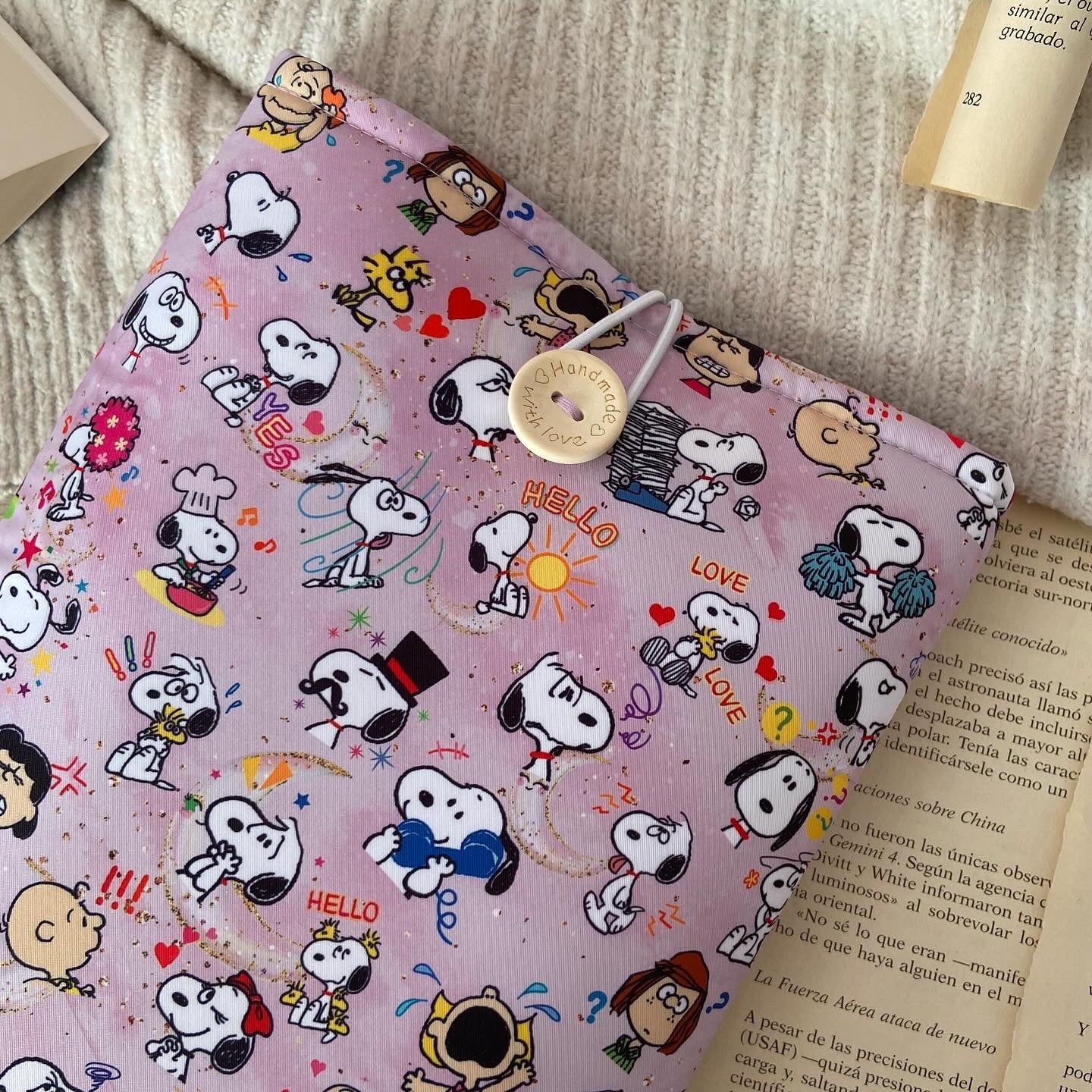 Funda literaria Snoopy love