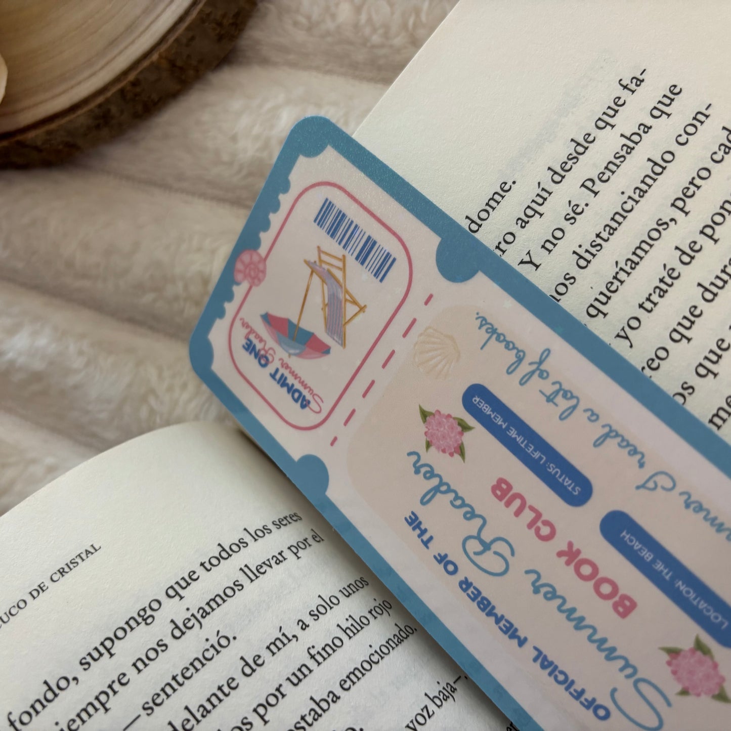 Marcapáginas summer reader bookclub holográfico