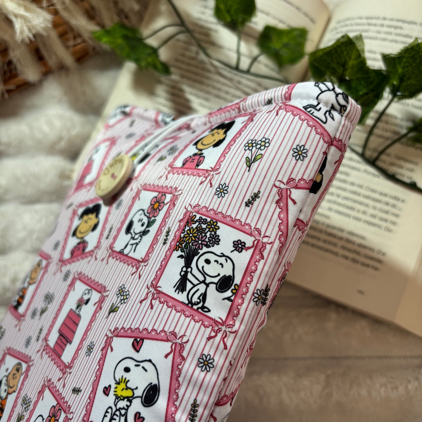 Funda literaria cuadros de Snoopy