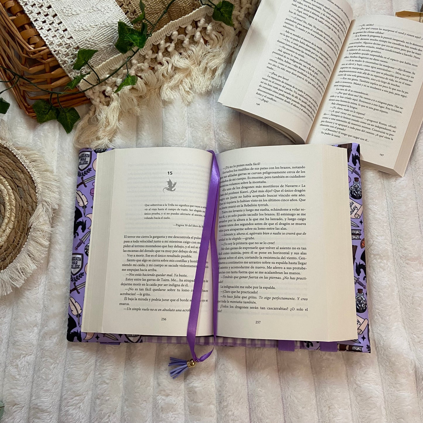 Funda ajustable Basgiath war college