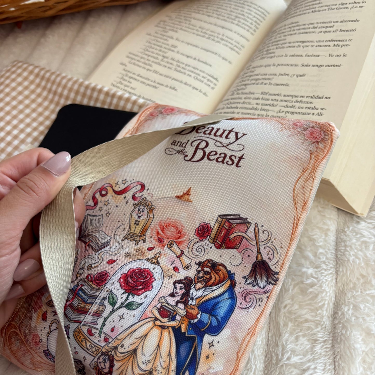 Funda de solapas para ebook érase una vez Bella y Bestia impermeable