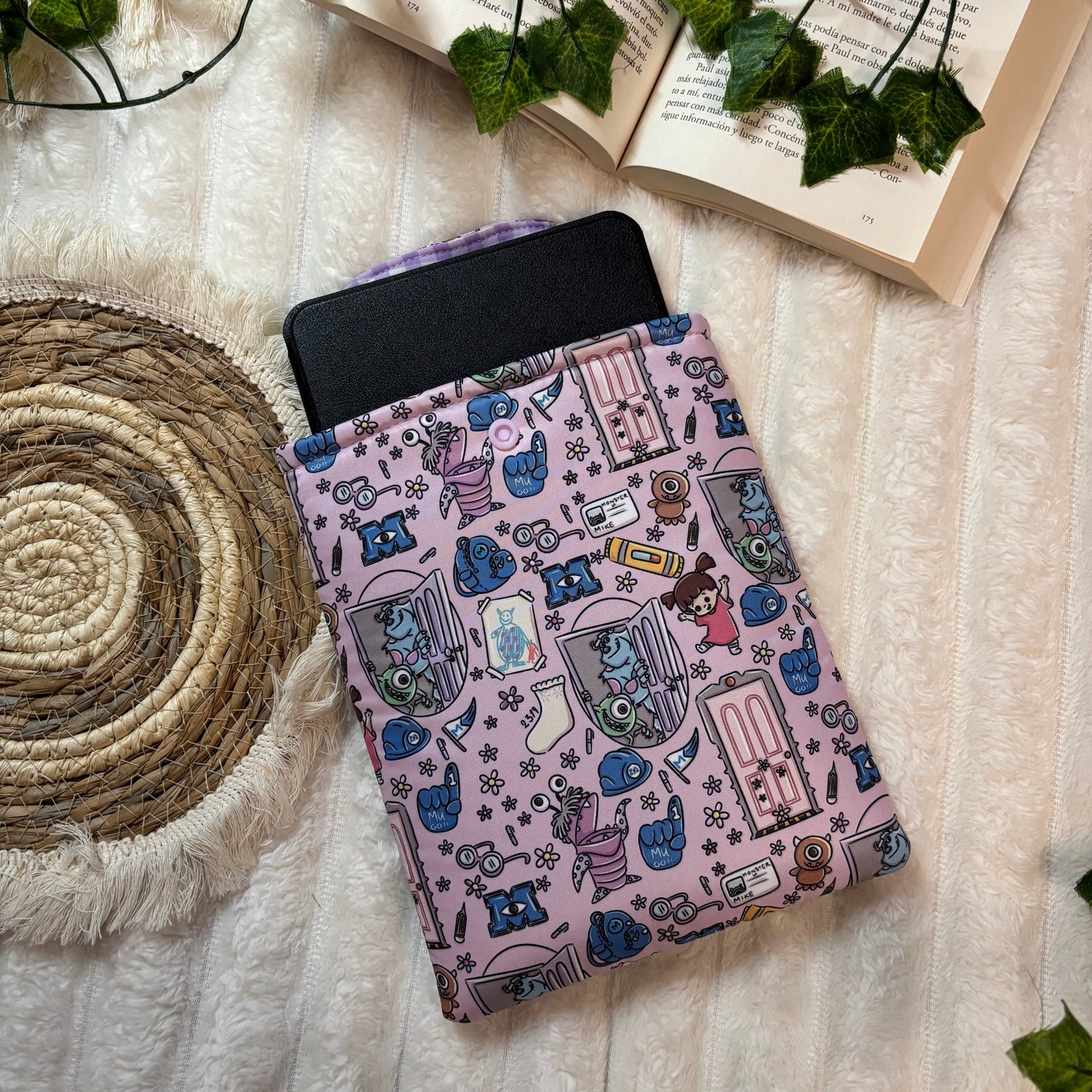 Funda kindle/kobo libra colour Monstruos S.A