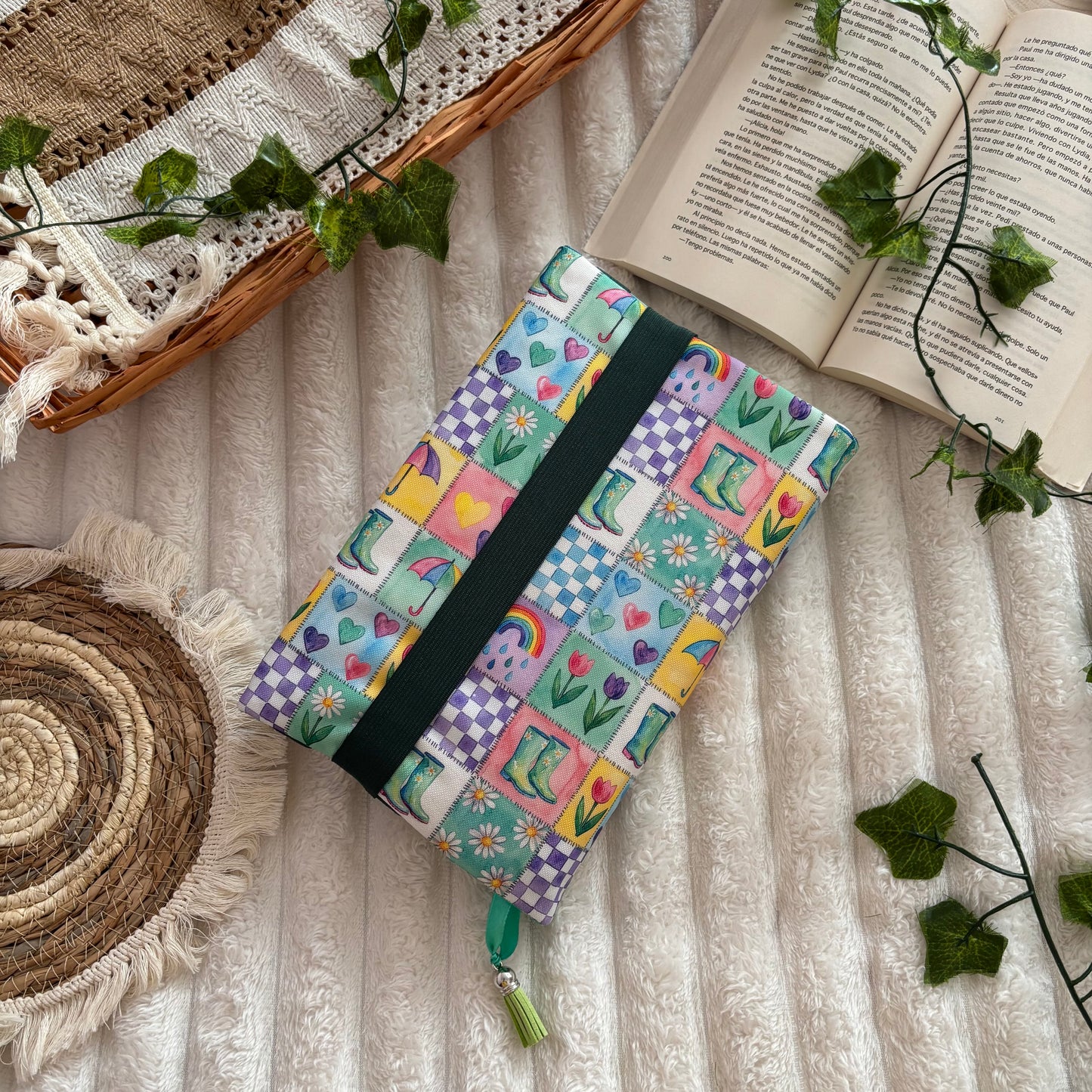 Funda ajustable corazones de Abril impermeable