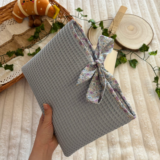 Funda literaria Aura