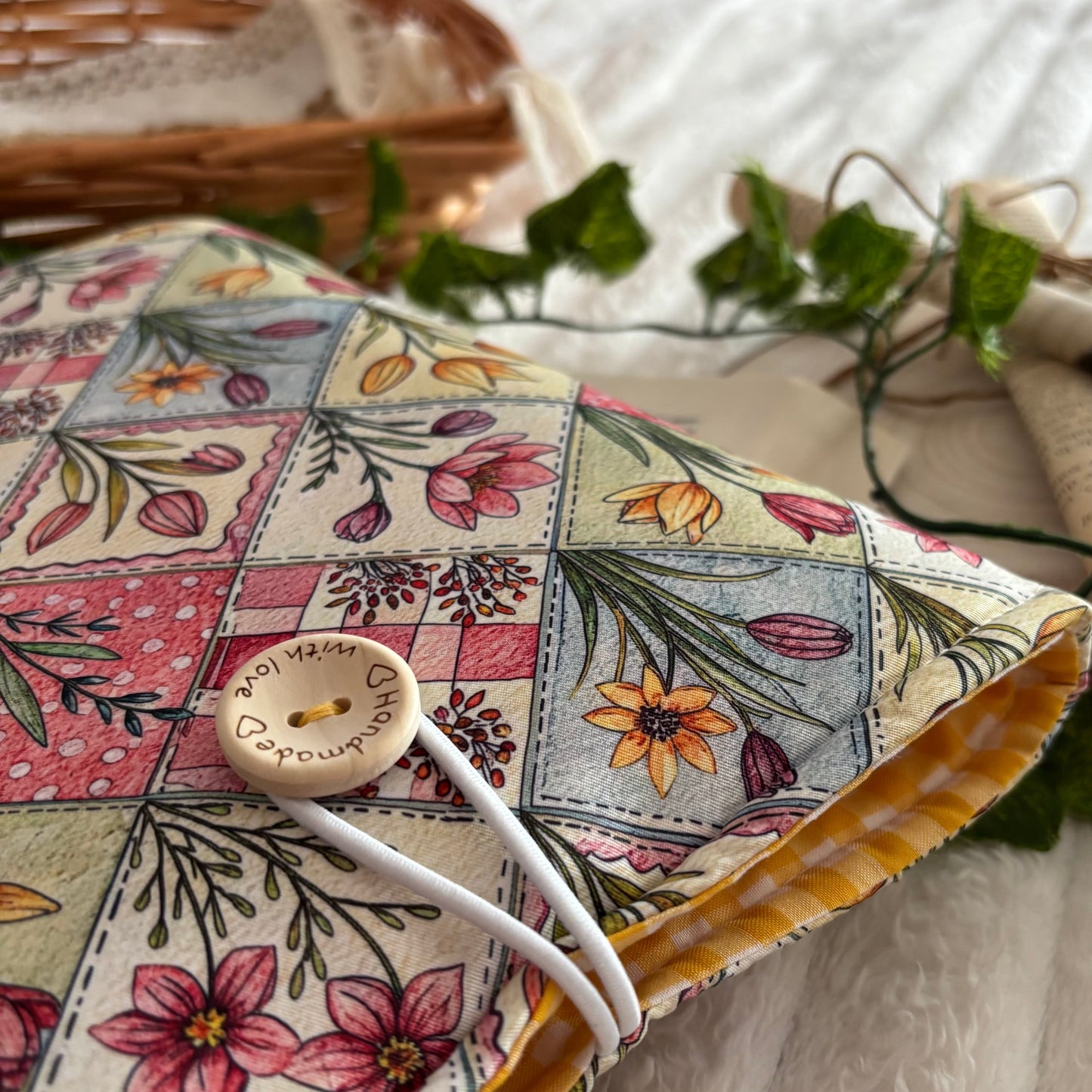 Funda literaria jardín encantado