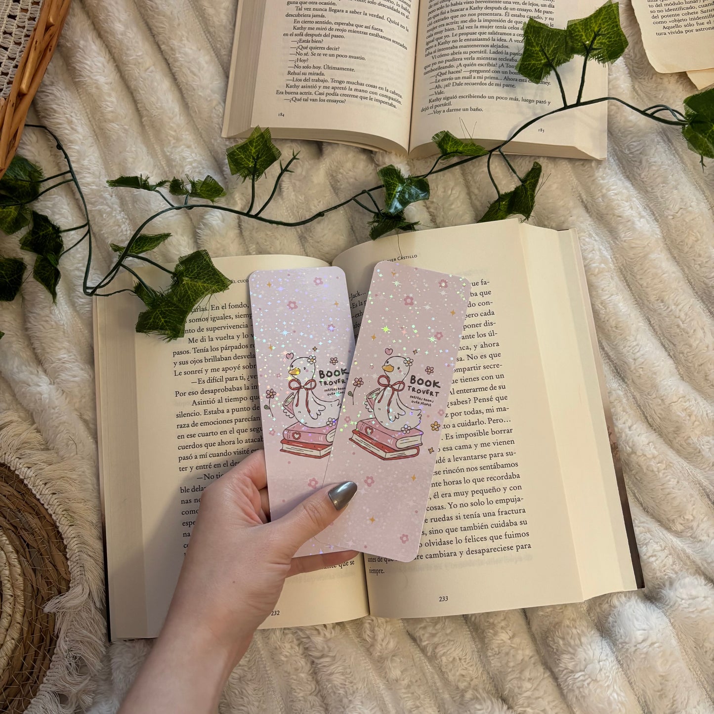 Marcapáginas Booktrovert holográfico